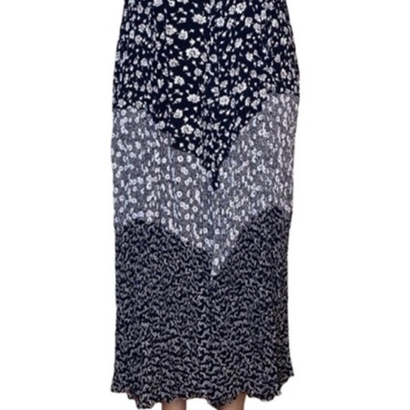 Jg Hook Black White Floral Short Sleeve Maxi Dress - Picture 7 of 11